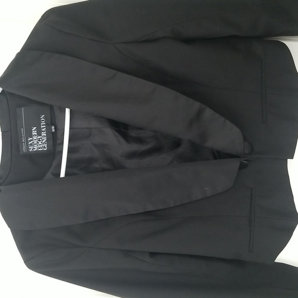 Black Cropped Blazer Jacket - Picture 2 of 7